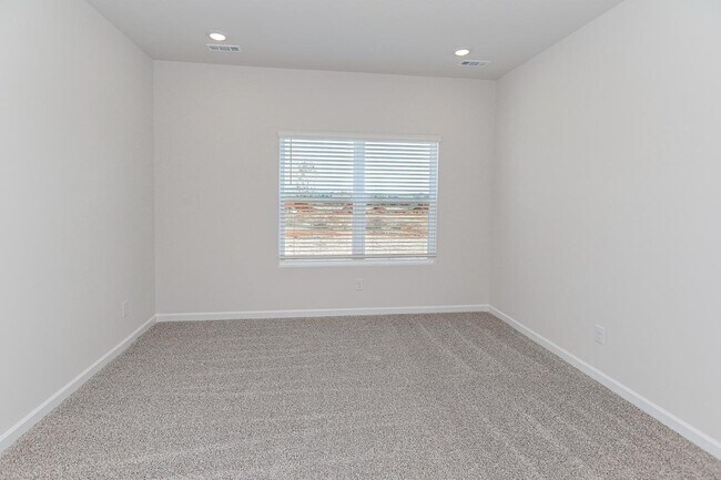 Building Photo - 103 Betty Garrett Dr