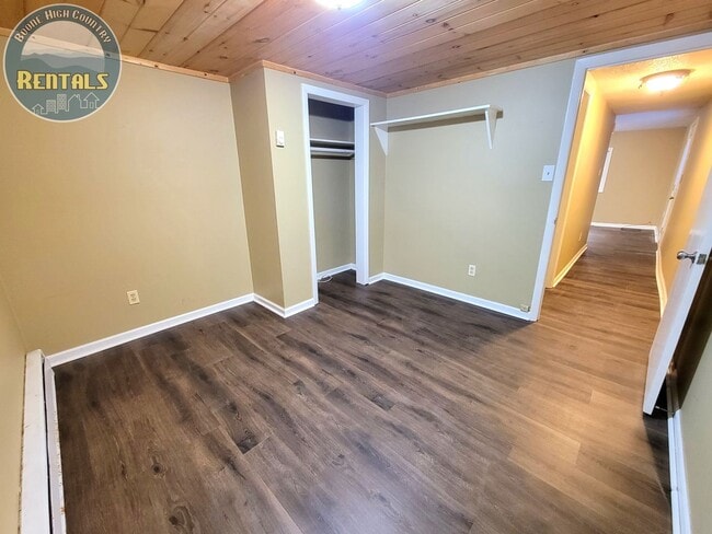 Building Photo - 1489 Brown's Chapel Rd