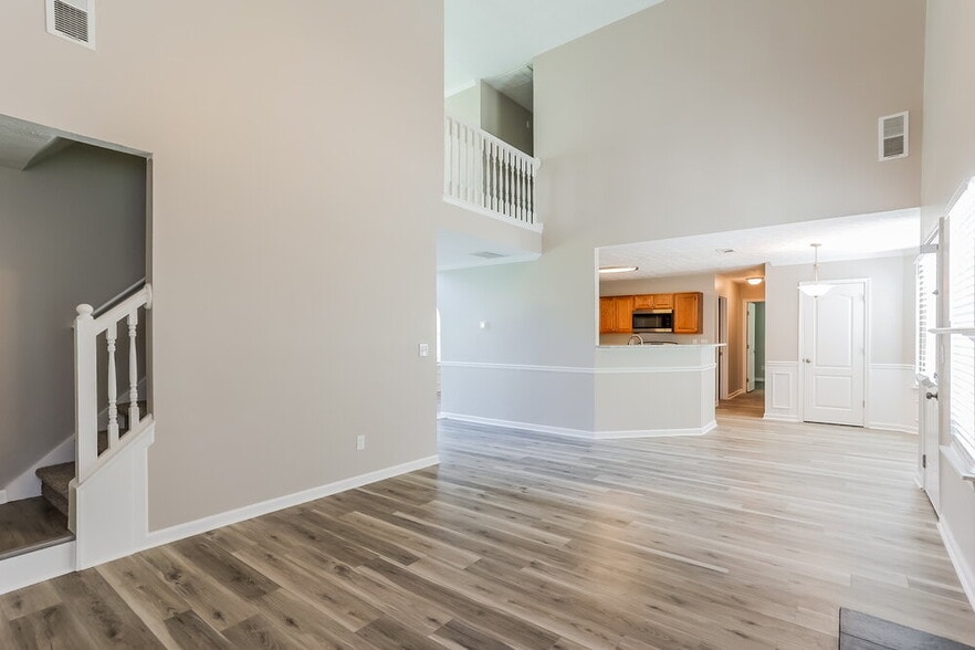 Building Photo - 625 Blueangel Dr