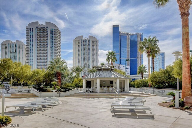 Building Photo - 222 E Karen Ave