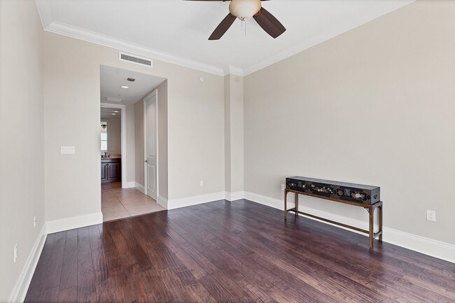 Building Photo - 130 Riviera Dunes Way