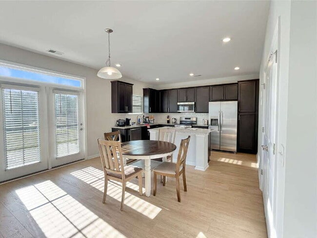 Building Photo - 44 Jazz Dr