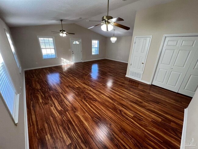 Building Photo - 1665 E Hatton St