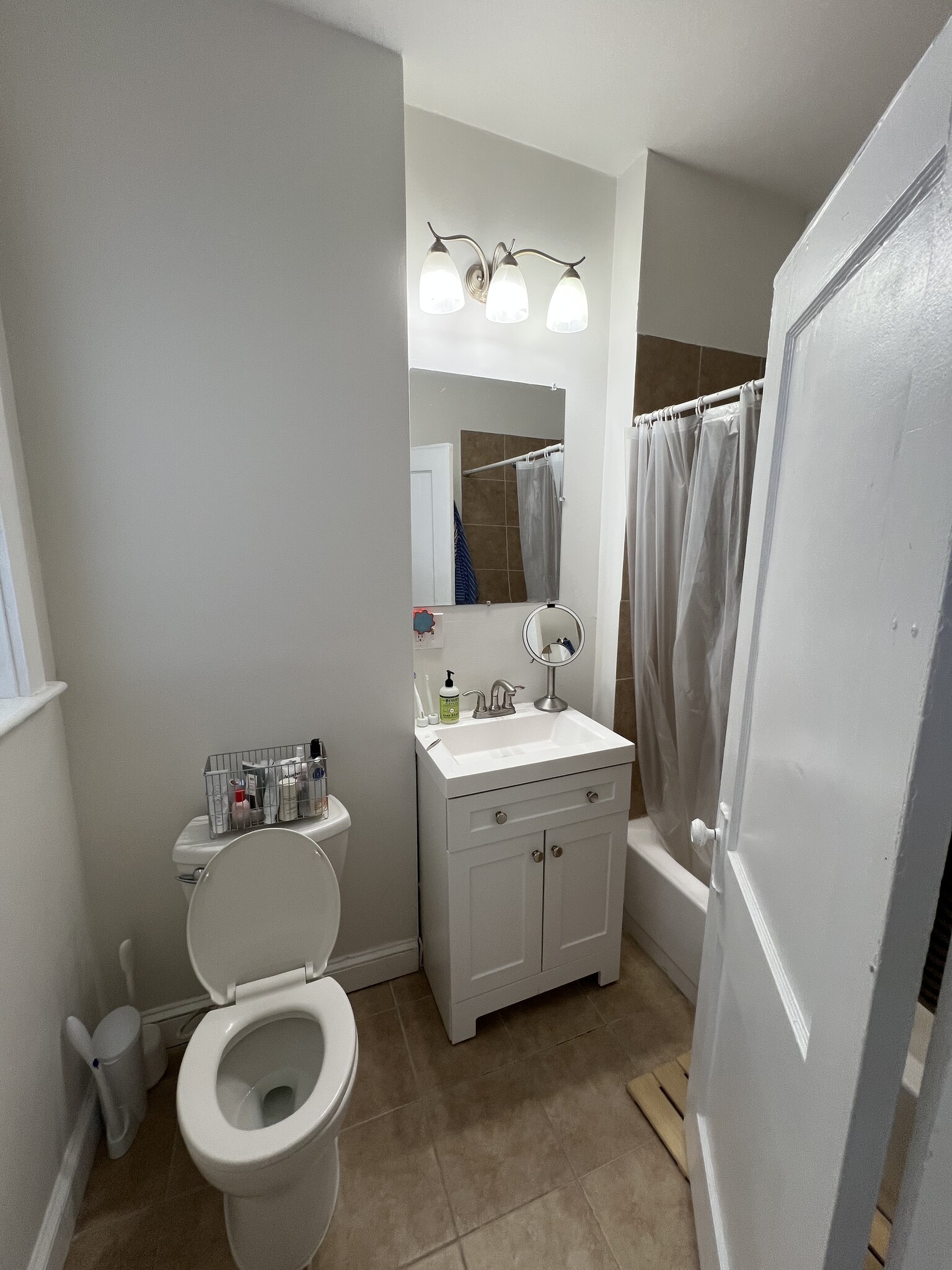 Building Photo - 38 Hemenway St