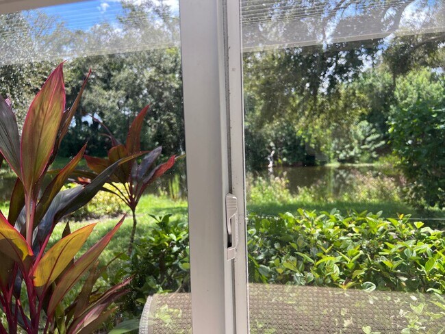Building Photo - Fabulous Newly available Seasonal Rental i...