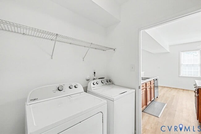 Building Photo - 5412 Huntington Ave