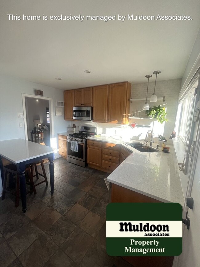 Building Photo - Coming soon!  One level living in the heart of Patty Jewitt