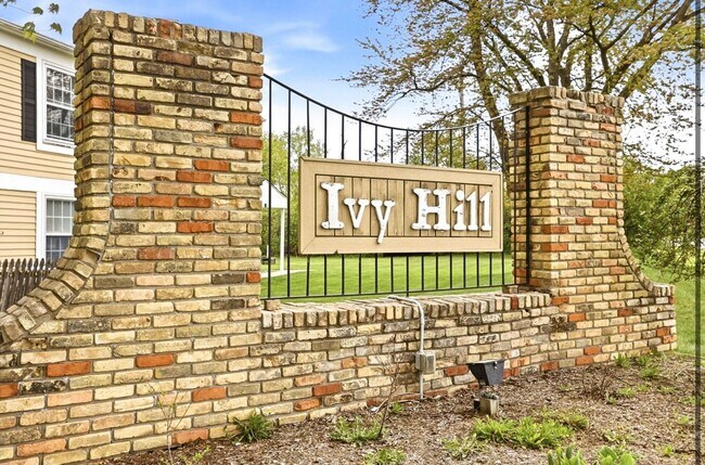 Building Photo - Updated 2 Bedroom Condo for Rent in Saginaw Township
