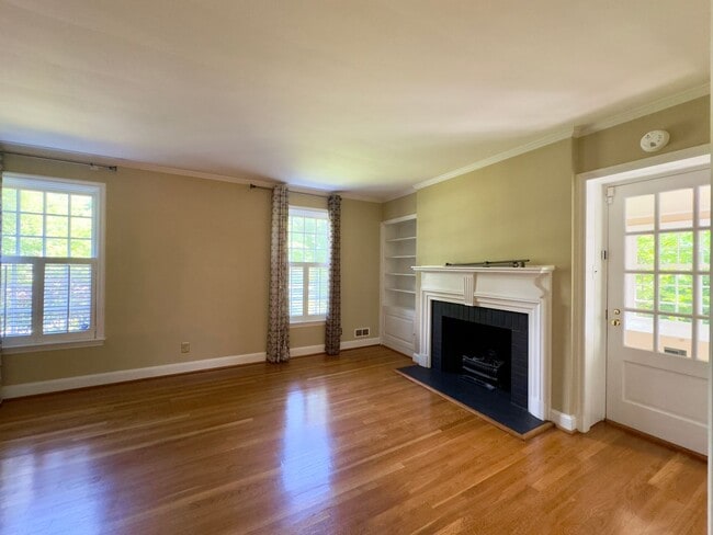 Building Photo - 115 E Northern Pkwy