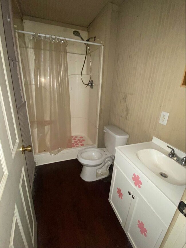 Building Photo - 2138 9th Ave