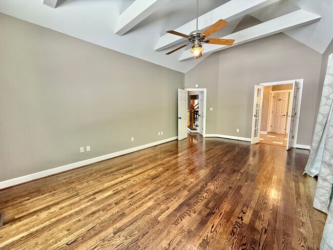 Building Photo - 309 Bullrun Valley Dr