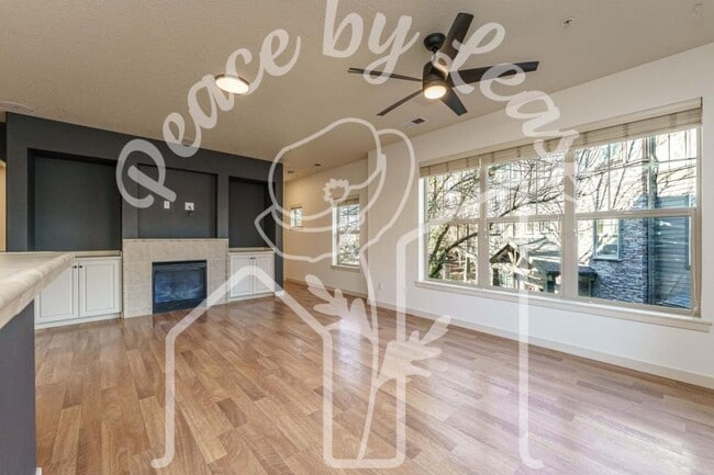 Building Photo - 8838 NE Brentford Way