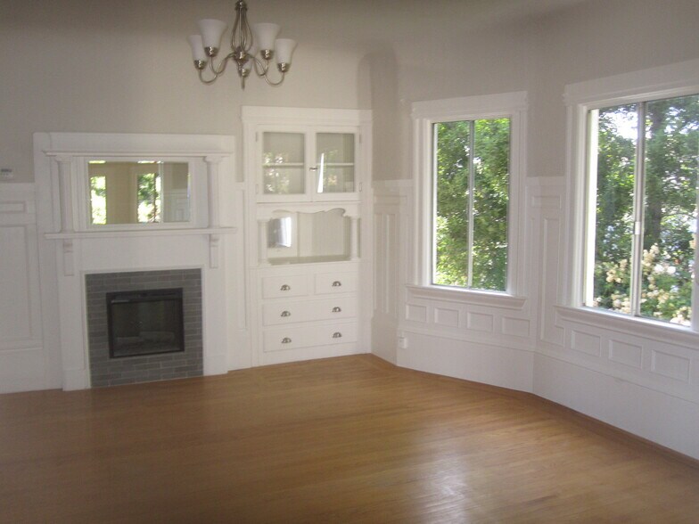 Building Photo - 5826 Occidental St