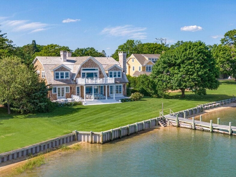 Building Photo - 15 Montclair Ave