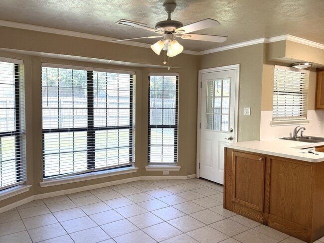 Building Photo - 1505 Richland Ct N