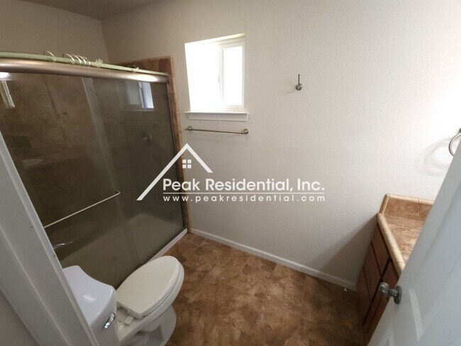 Building Photo - Wonderful 3bd/2ba Home near Whitney & Watt Avenue