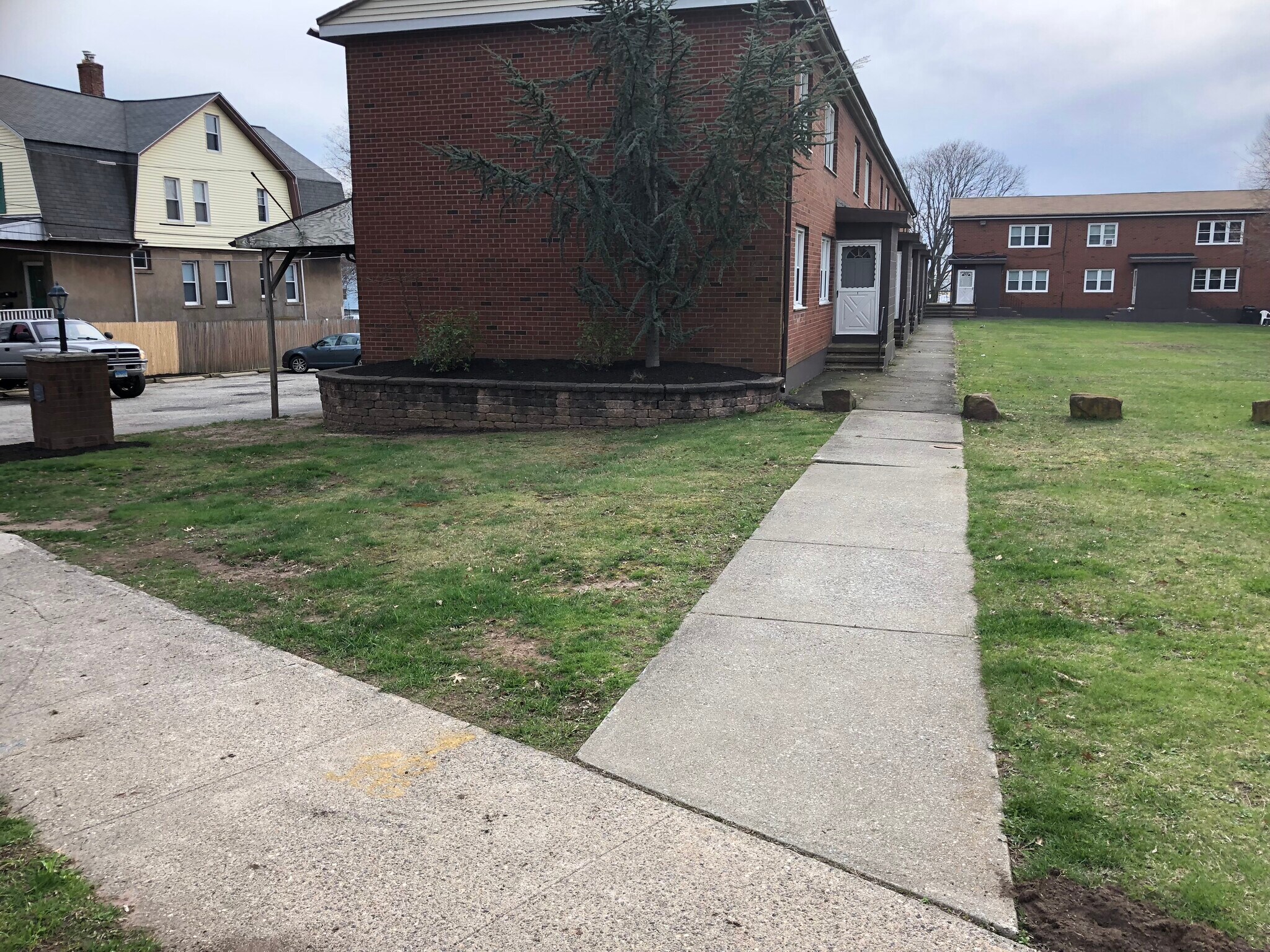 Building Photo - 694 Woodward Ave