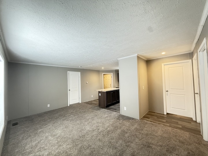 Building Photo - 10610 State Rte 762