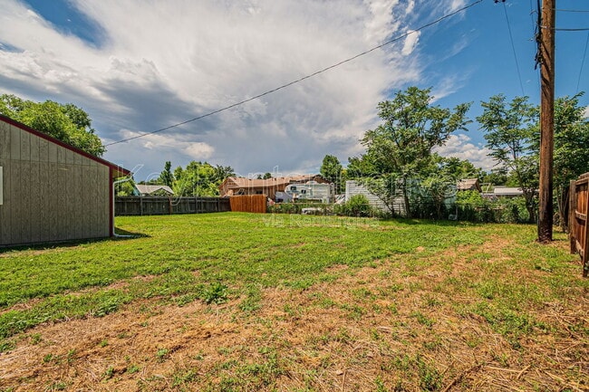 Building Photo - 6405 W Jefferson Pl