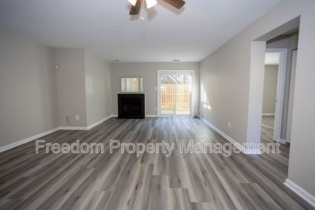 Building Photo - 16326 Taconic Cir