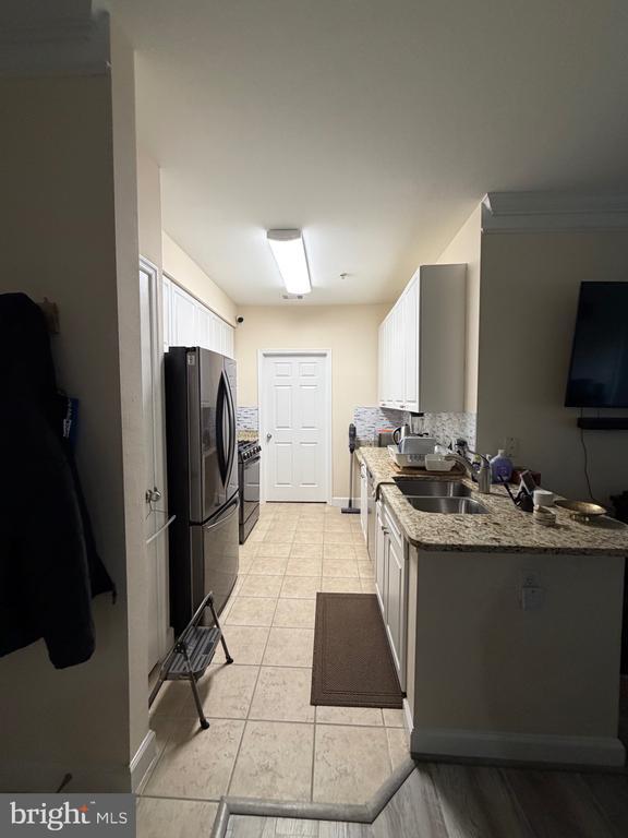 Building Photo - 501 Hungerford Dr