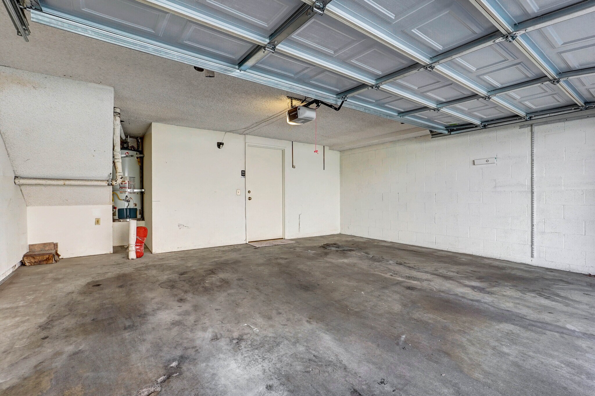 Building Photo - 13901 Olive View Ln