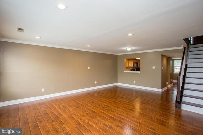 Building Photo - 17 Taylors Way