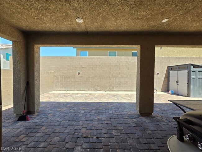 Building Photo - 2990 Overlook Brk St