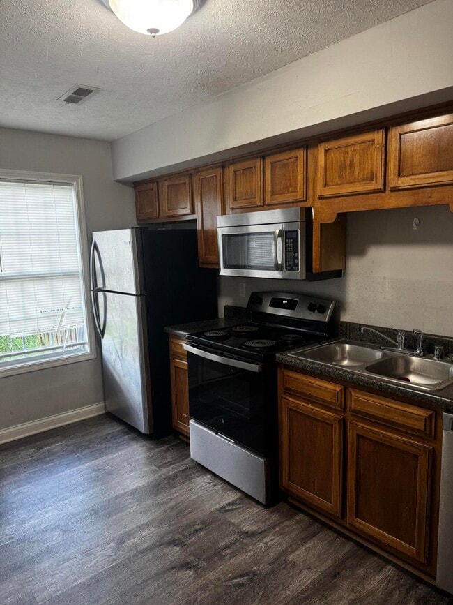 Building Photo - 342 Walnut Creek Dr