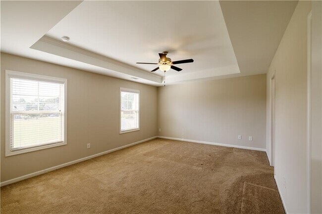 Building Photo - 221 Winterset Cir
