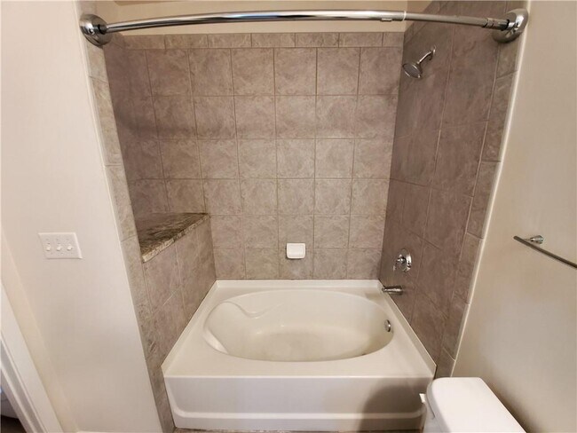 Building Photo - 400 W Peachtree St NW