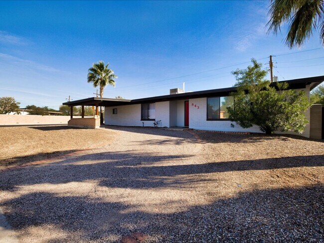 Building Photo - Spacious 4-Bedroom, 2-Bath Home with Extended Driveway & Large Backyard