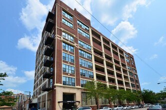 Building Photo - South Loop Chicago 1 Bed 1 Bath Apartment