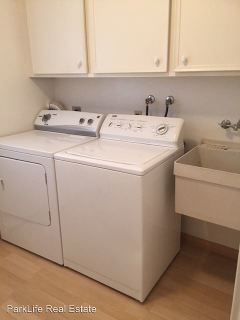 Building Photo - 5965 Lazy Trail Ct