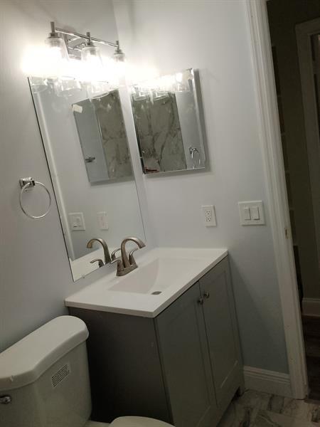 Building Photo - 1424 White Pine Dr