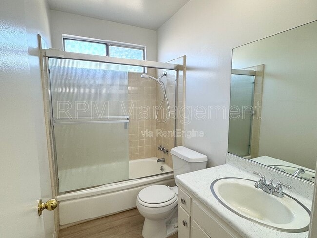 Building Photo - 4350 Troost Ave