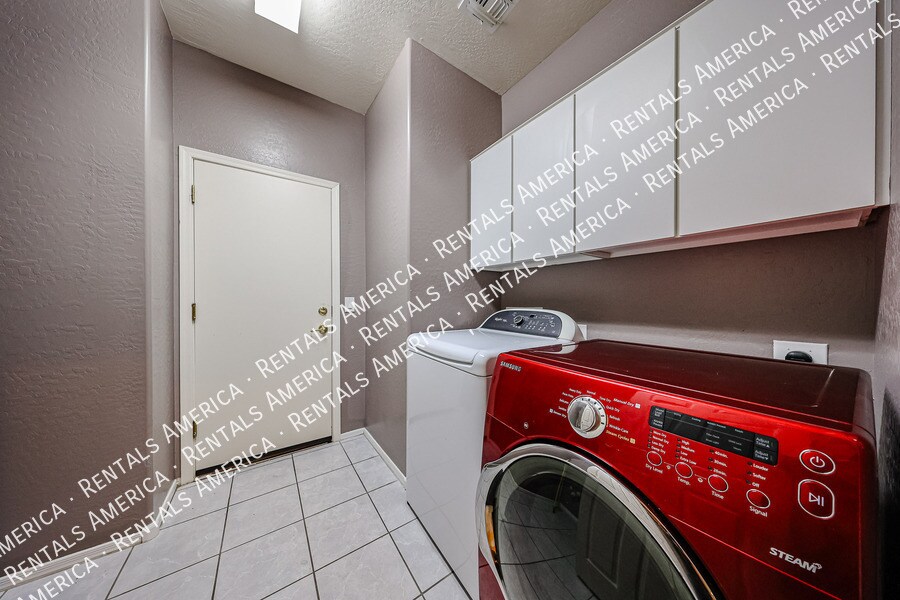 Building Photo - 4429 W Paseo Way