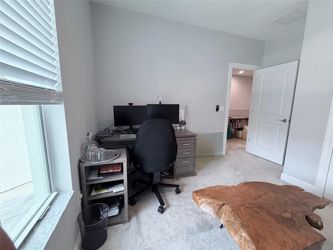 Building Photo - 556 Parsons Wy