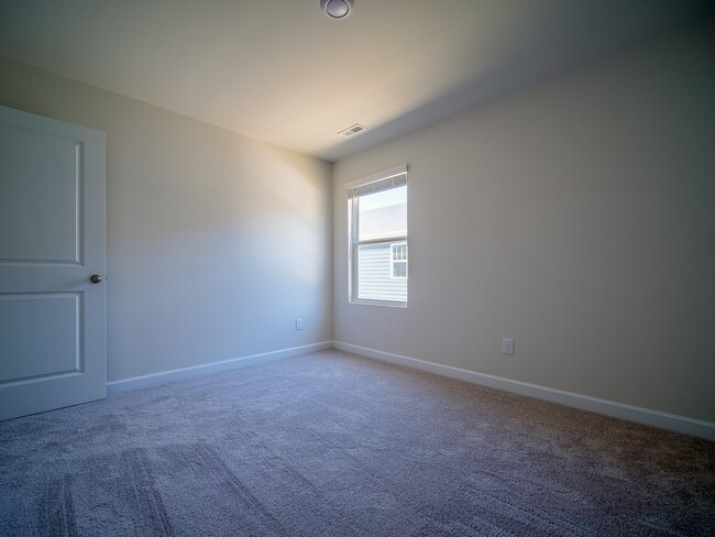 Building Photo - 515 Nixon Rd