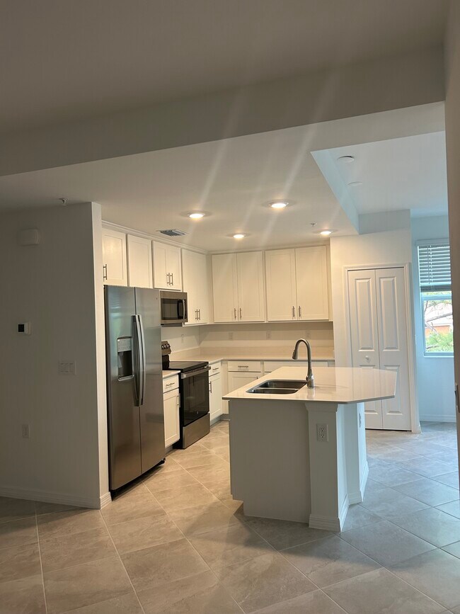 Building Photo - 18421 Copperhead Dr