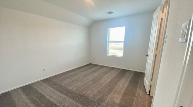 Building Photo - 26610 Daylily Grove St