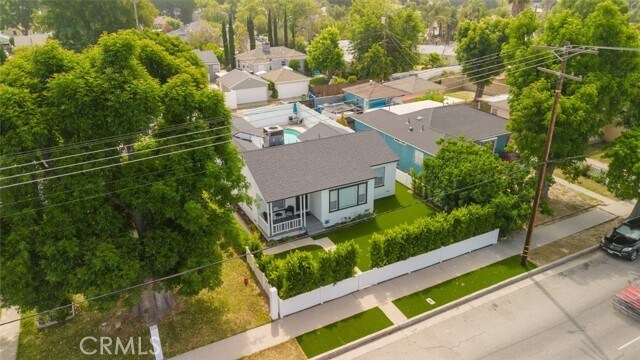 Building Photo - 6438 Lindley Ave