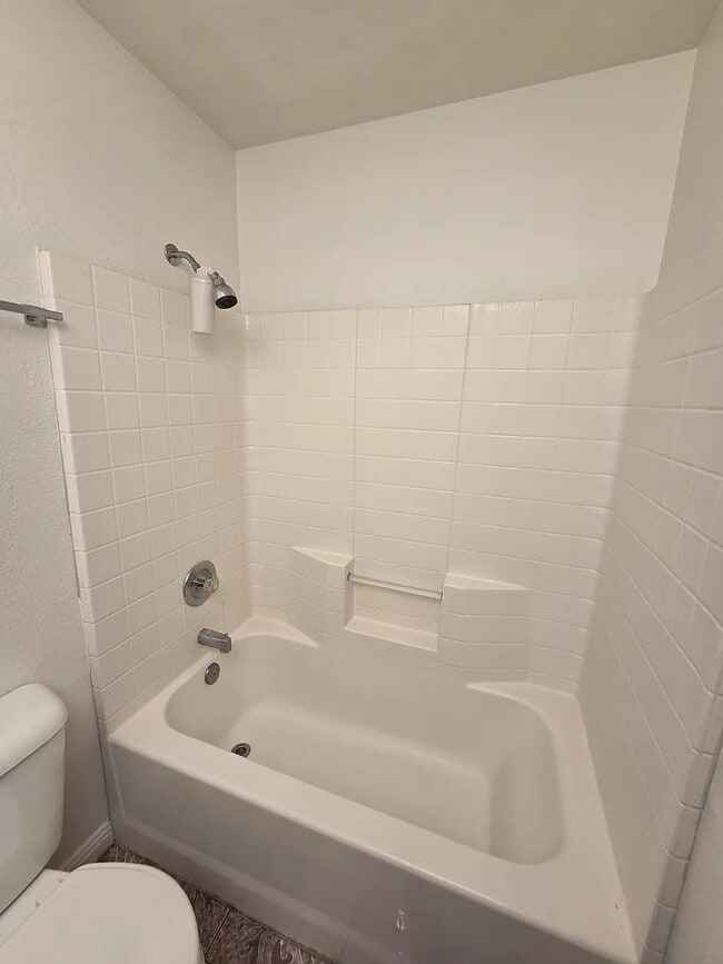 Building Photo - 5650 Ruby Creek Dr