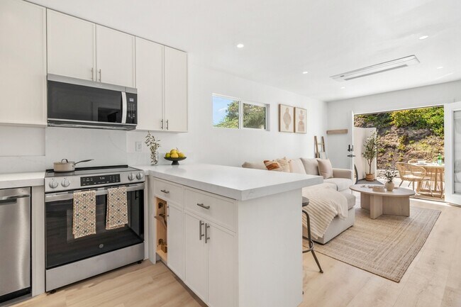 Building Photo - 2691 Palomino Cir