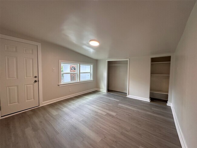 Building Photo - 2516 Ivy St