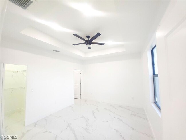 Building Photo - 5358 30th St SW