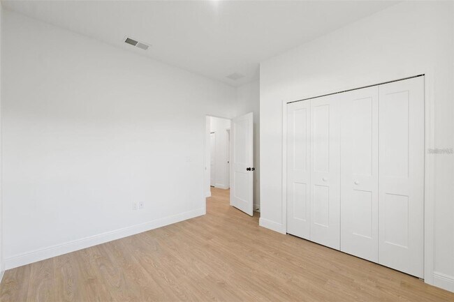 Building Photo - 4052 SW 132nd Ln