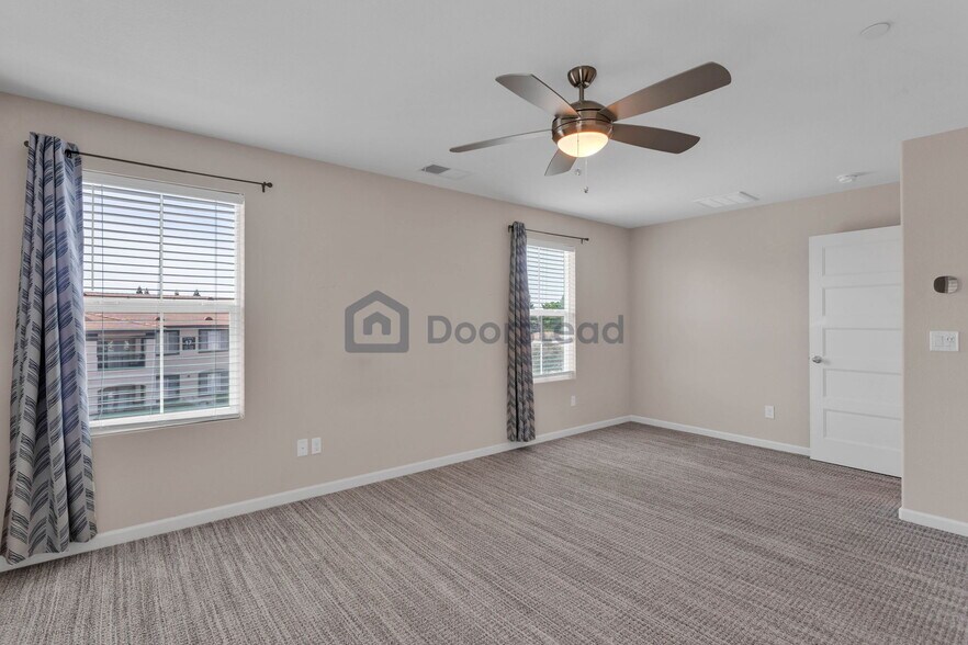 Building Photo - 6112 Mehrten Cir