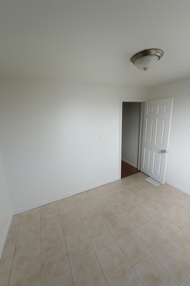 Building Photo - 5011 Jackson St