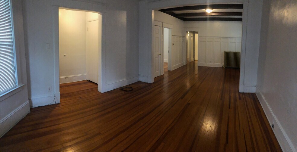 Building Photo - 811 Myrtle Ave